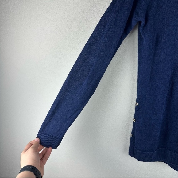 Lilly Pulitzer Blue Liesel V-Neck 100% Linen Long Sleeve Top Size Small - Picture 3 of 8